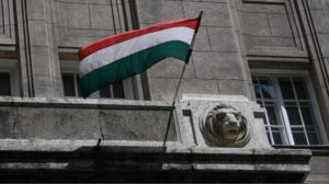 Парламент Угорщини проголосував за 17-у поправку до конституції