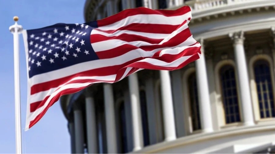 Сенатори США на спільній пресконференції біля Конгресу щодо законопроєкту про санкції проти Росії