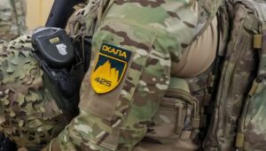 Український прапор, піднятий у Костянтинівці після зачистки