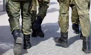 Хто формує бригади з українських полонених: структури та їхні ролі