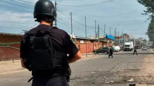 Наслідки удару по центральному ринку в Слов'янську (фото Вадима Ляха з Telegram).