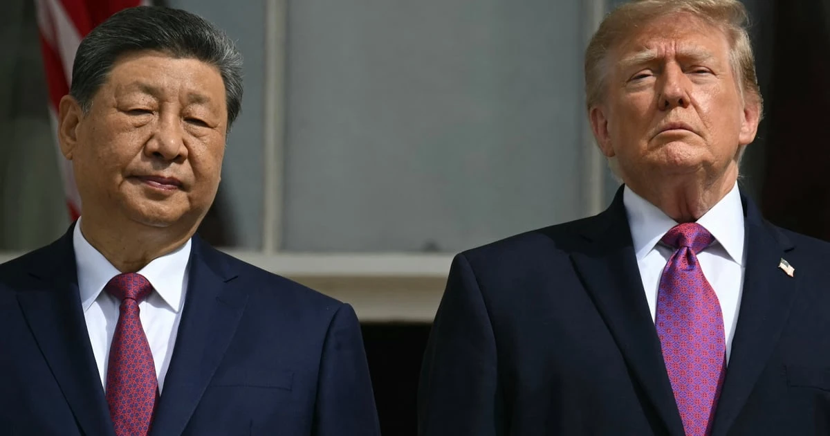 Лідер Китаю Сі Цзіньпін та президент США Дональд Трамп на балконі Блакитної кімнати Білого дому