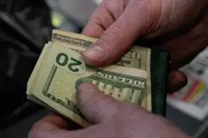 Курс від регулятора на 15 жовтня: долар — 44,98, євро — 50,35