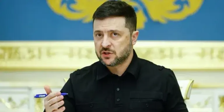 Два президентські укази закріпили продовження воєнного стану та мобілізації